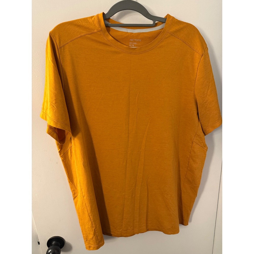 Arcteryx Cormac Crew Neck Short Sleeve Shirt Orange Mens XL Trail Run Training